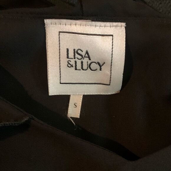 🎄Lisa & Lucy Ruffle Sleeve Cold Shoulder Blouse - Picture 6 of 9